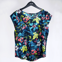 Floral print blouse with cap sleeves